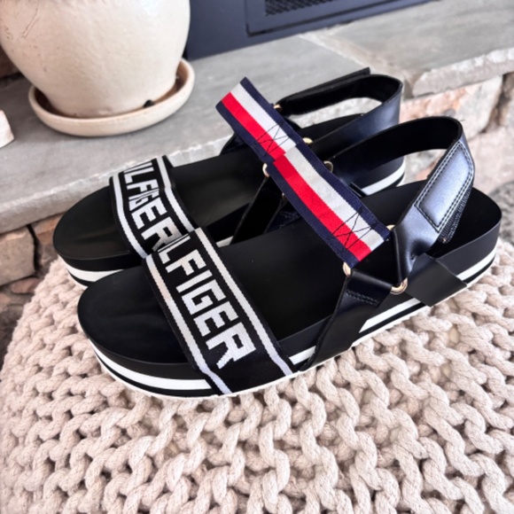 Tommy Hilfiger Shoes - Tommy Hilfiger Women's SZ 10 Beckett Red White Blue Sandals Ankle Strap